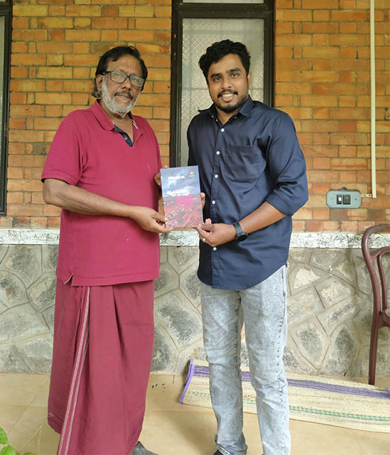 Akkashathinu-thaazhe_with-Kureepuzha