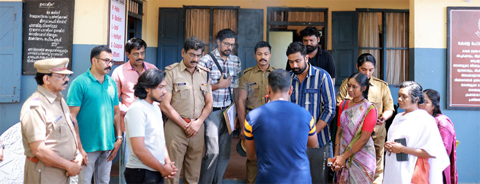 Shanthi-the-reflection-of-truth_scene